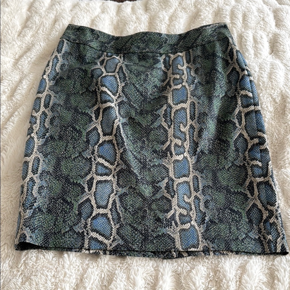 LOFT Gray and Black Mini Pencil Skirt